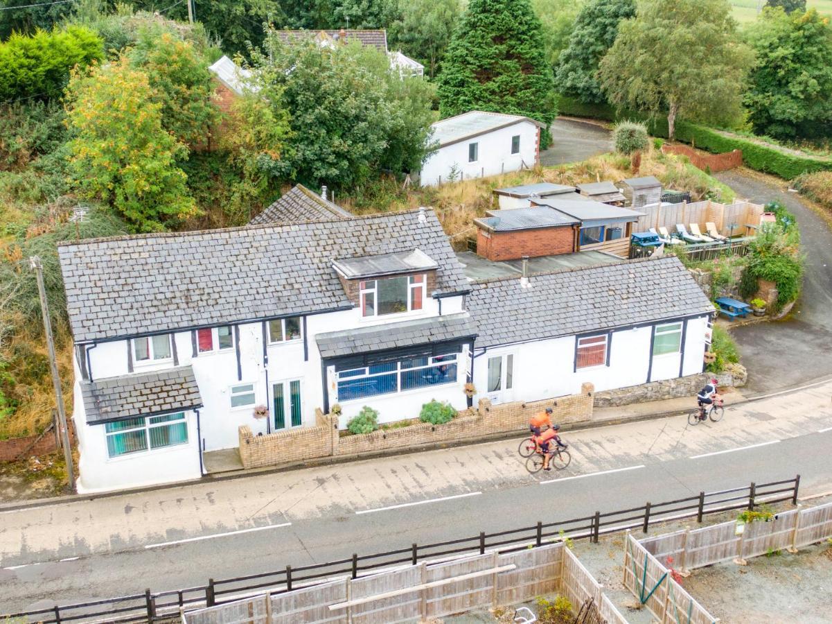 Apartamento Welsh Row House Llandegla Exterior foto