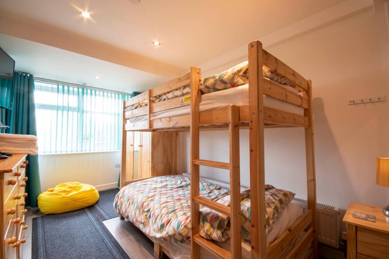 Apartamento Welsh Row House Llandegla Exterior foto