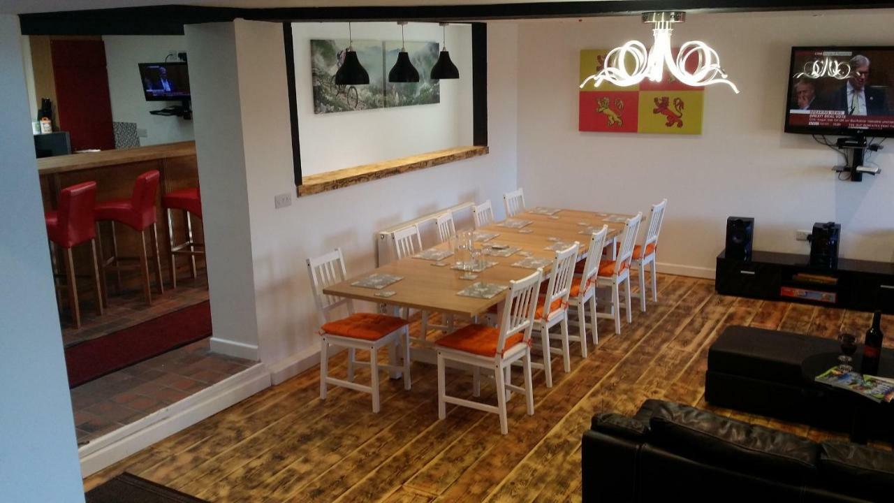 Apartamento Welsh Row House Llandegla Exterior foto