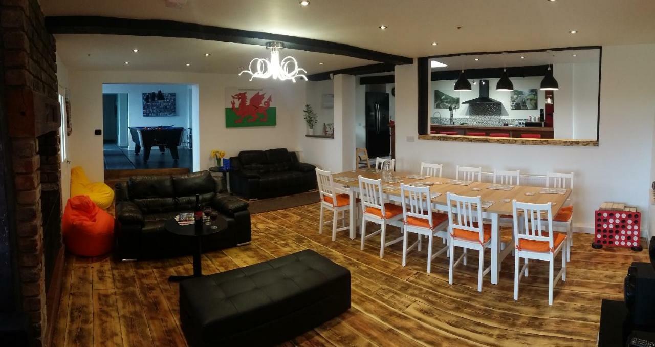 Apartamento Welsh Row House Llandegla Exterior foto