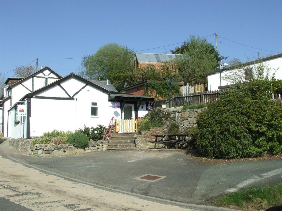 Apartamento Welsh Row House Llandegla Exterior foto