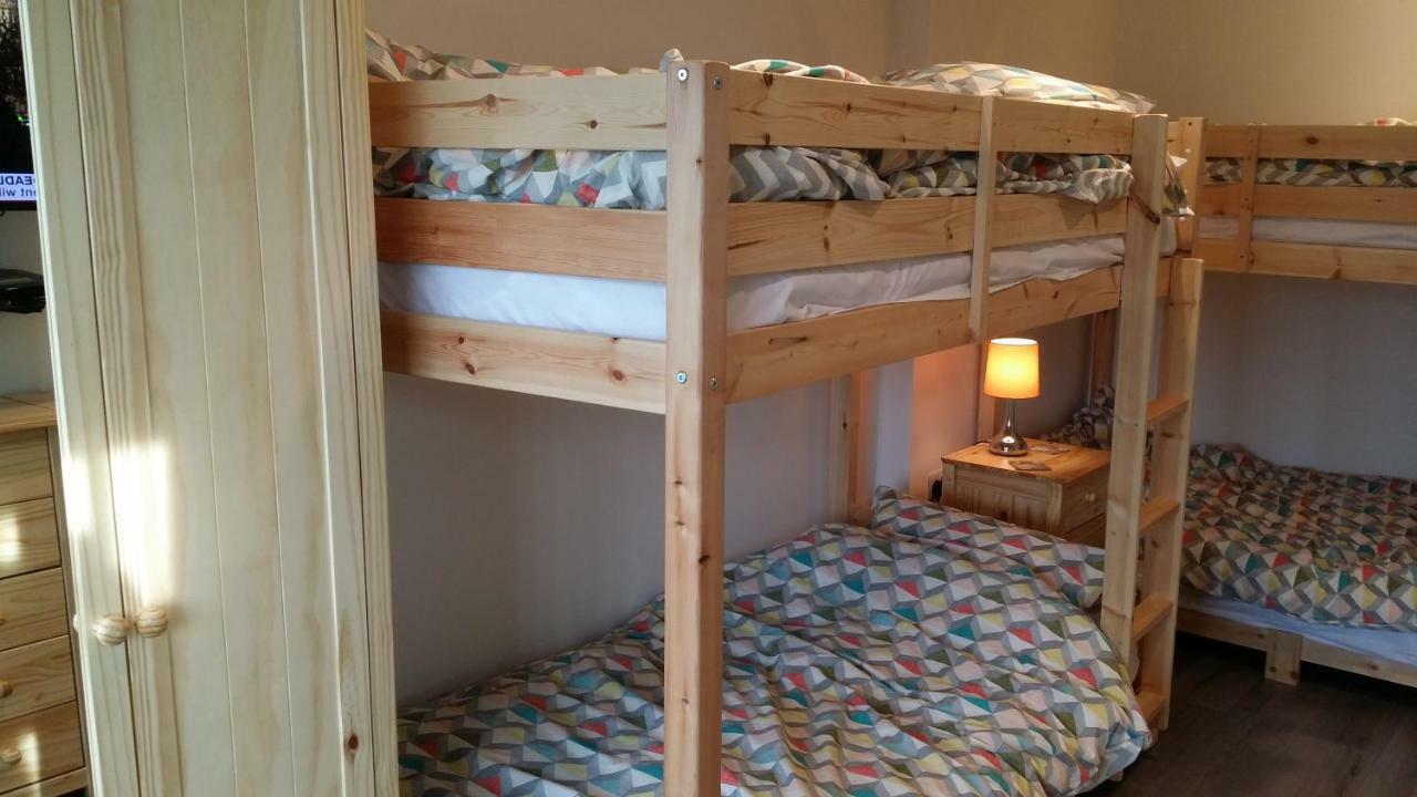 Apartamento Welsh Row House Llandegla Exterior foto